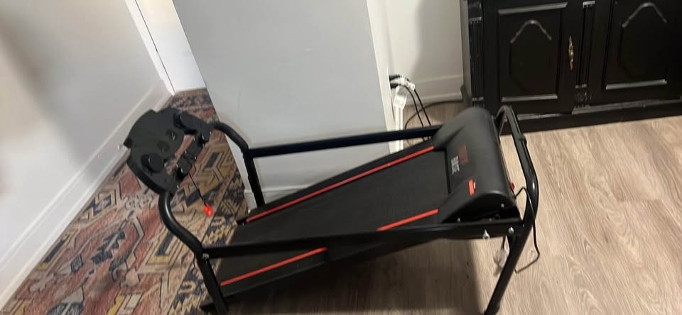 Treadmill for sale - photo 4