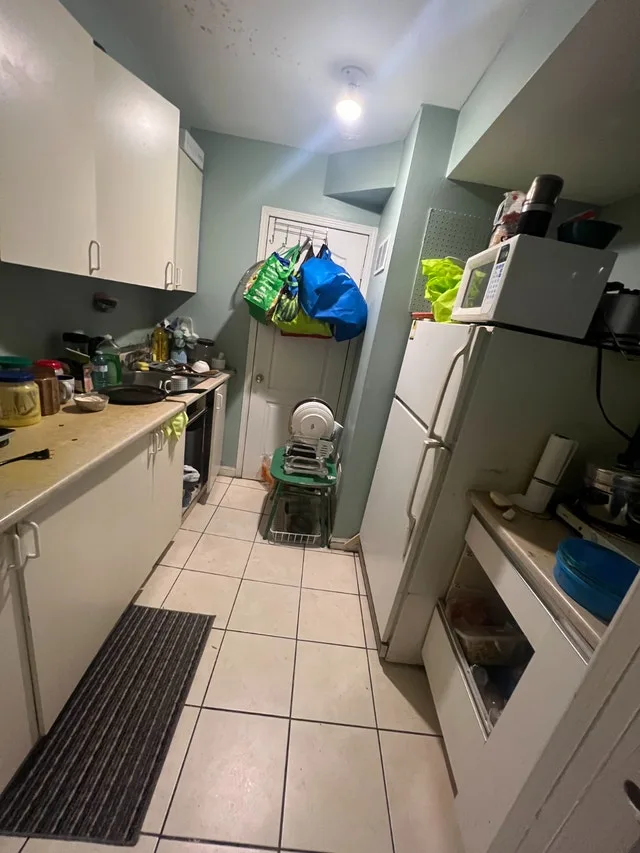 One Bedroom Basement (Full Ground floor) for rent image indicator(2)