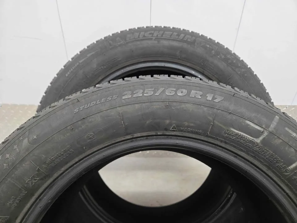 Michelin X-Ice Winter Tires- 225/60R17 image indicator(9)