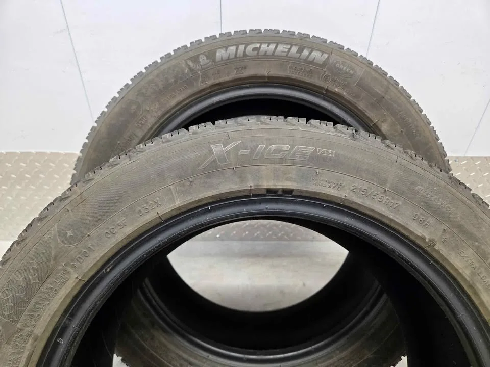 Michelin X-Ice Winter Tires- 215/55R17 image indicator(6)