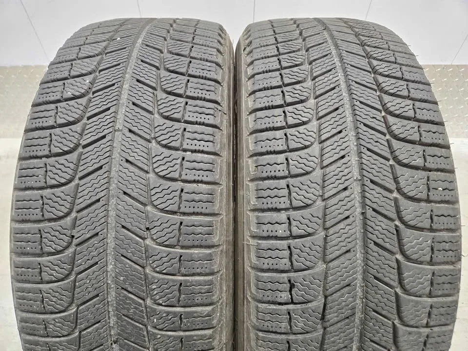 Michelin X-Ice Winter Tires- 215/55R17 image indicator(8)