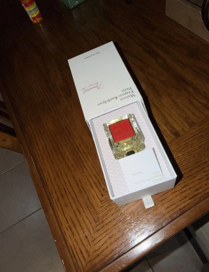 Baccarat Rouge 540 image indicator(6)