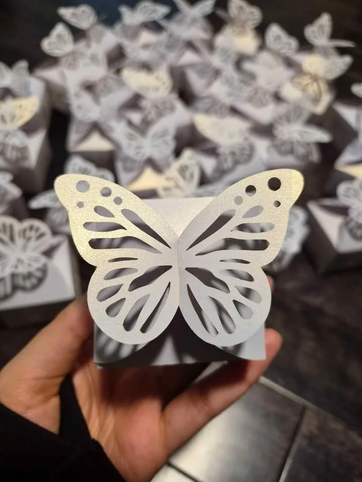 BUTTERFLY GIFT BOXES image indicator(2)