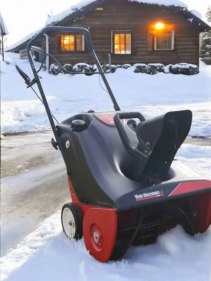 Yard-Man snow blower, MTD, price Firm not negotiable image indicator(3)