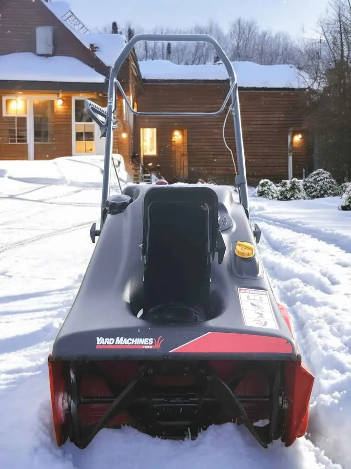 Yard-Man snow blower, MTD, price Firm not negotiable image indicator(5)
