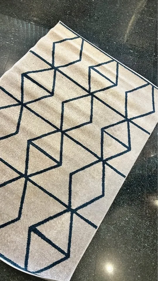 47’’ x 68’’ Rug image indicator(2)