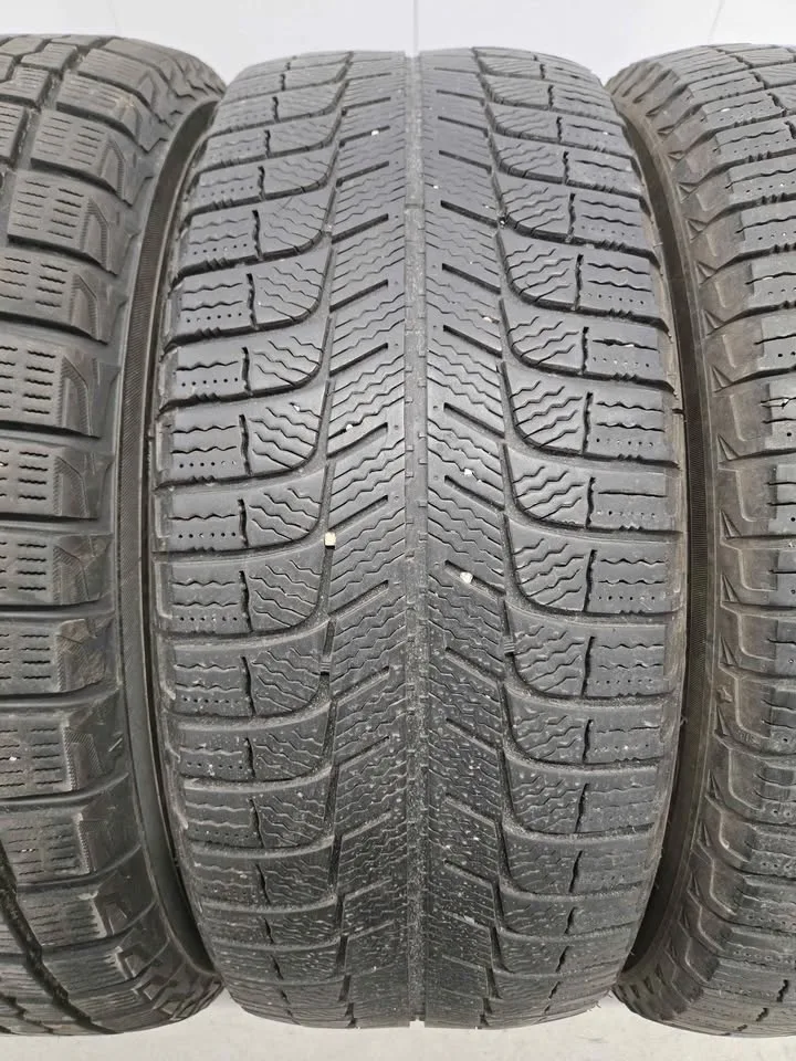 Four Winter Tires- 205/55R16 image indicator(4)