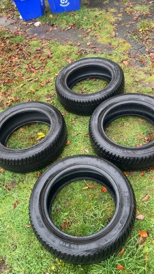 4 All-Season Tires 205/55 R16 91H image indicator(2)