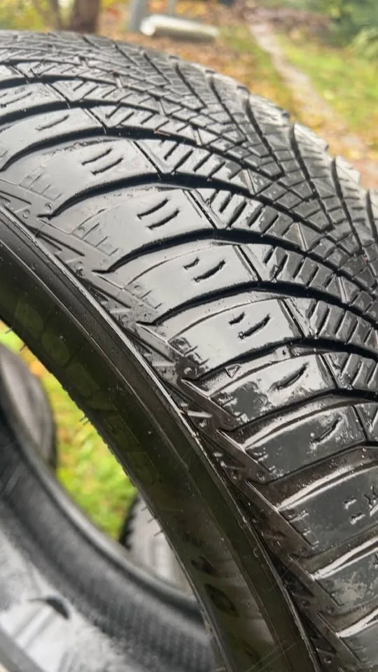 4 All-Season Tires 205/55 R16 91H image indicator(7)