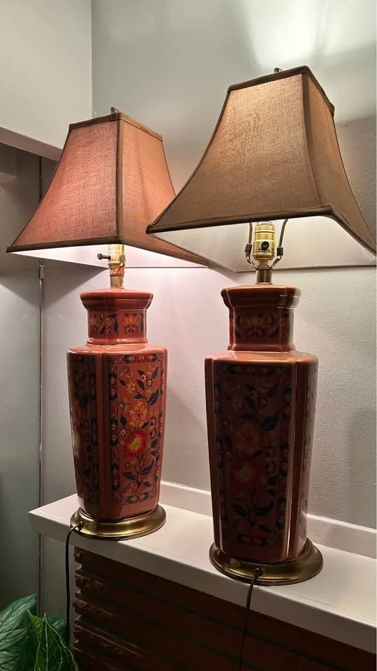 2 Lamps