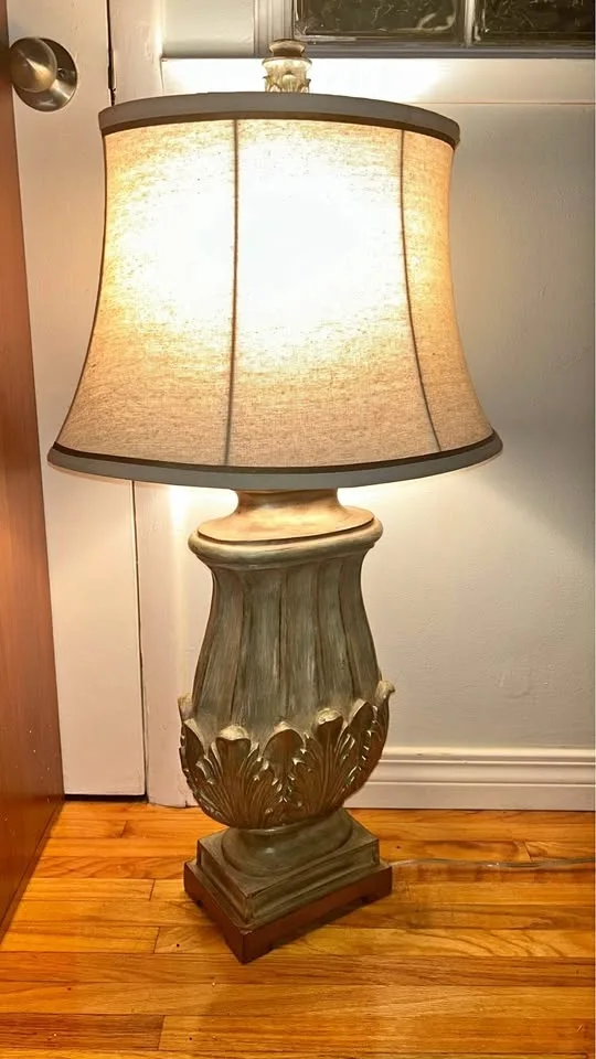 Vintage looking lamp