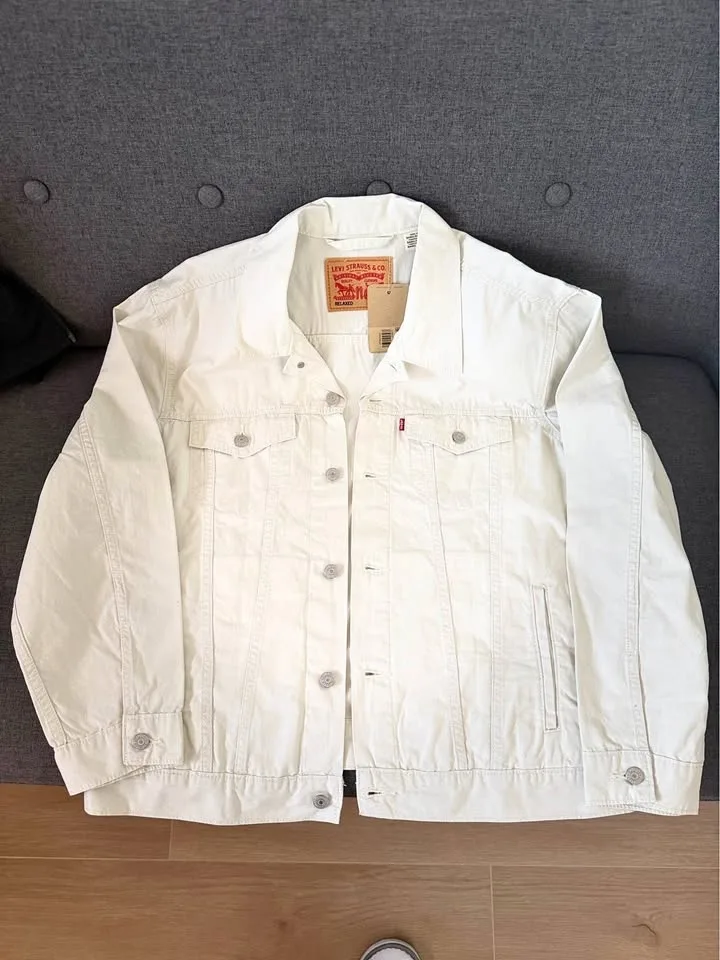 Levi’s Off-White or Cream Trucker Jacket