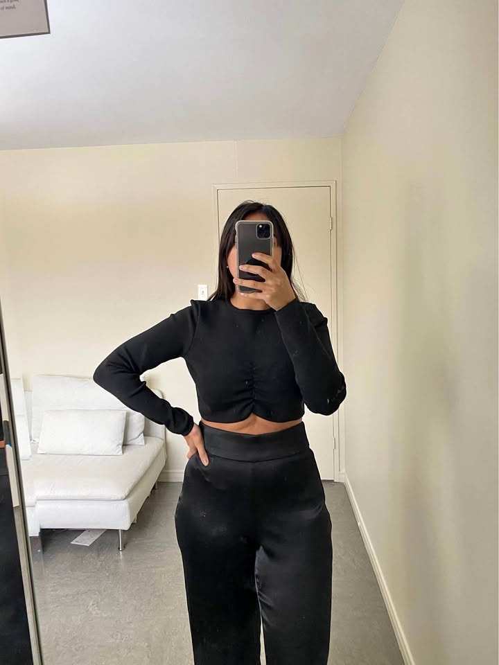 NEW ZARA KNIT CROP TOP