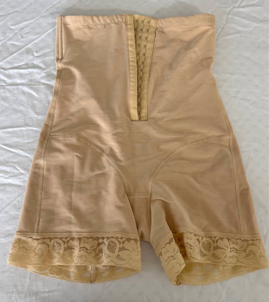 NEW SHAPE WEAR SIZE LARGE