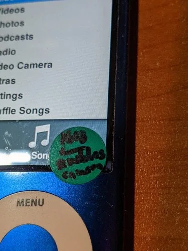 Apple iPod Nano 4th Gen A1285 16GB Blue WORKS! TESTED image indicator(2)