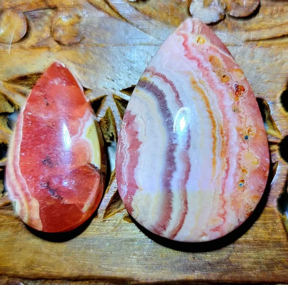 Rhodochrosite Cabochons - Pendants image indicator(4)