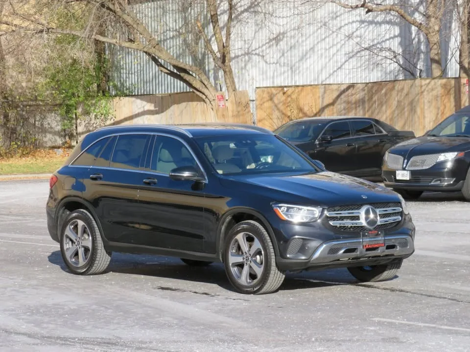 2022 Mercedes-Benz GLC 300 4MATIC w/CarPlay Panoroof Navi image indicator(4)