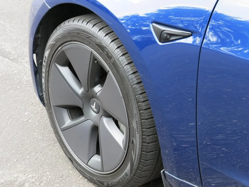 2020 Tesla model 3 sr+ no accidents image indicator(9)