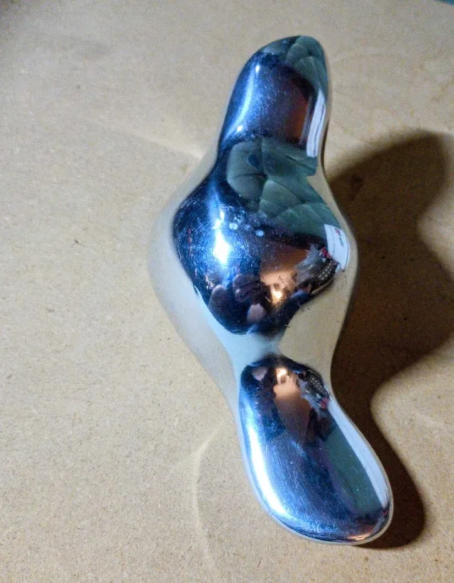 Hazelton Sculpture image indicator(5)