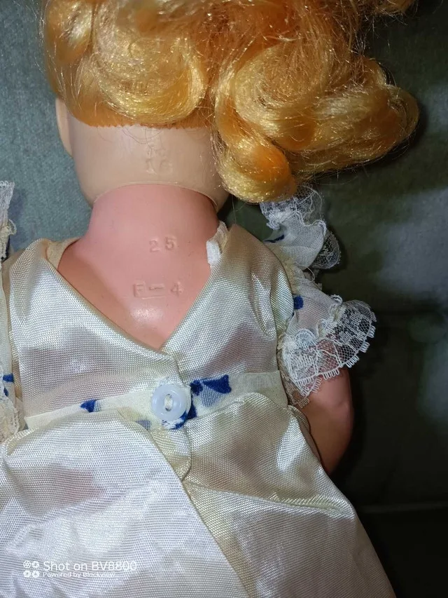 Vintage Doll image indicator(2)