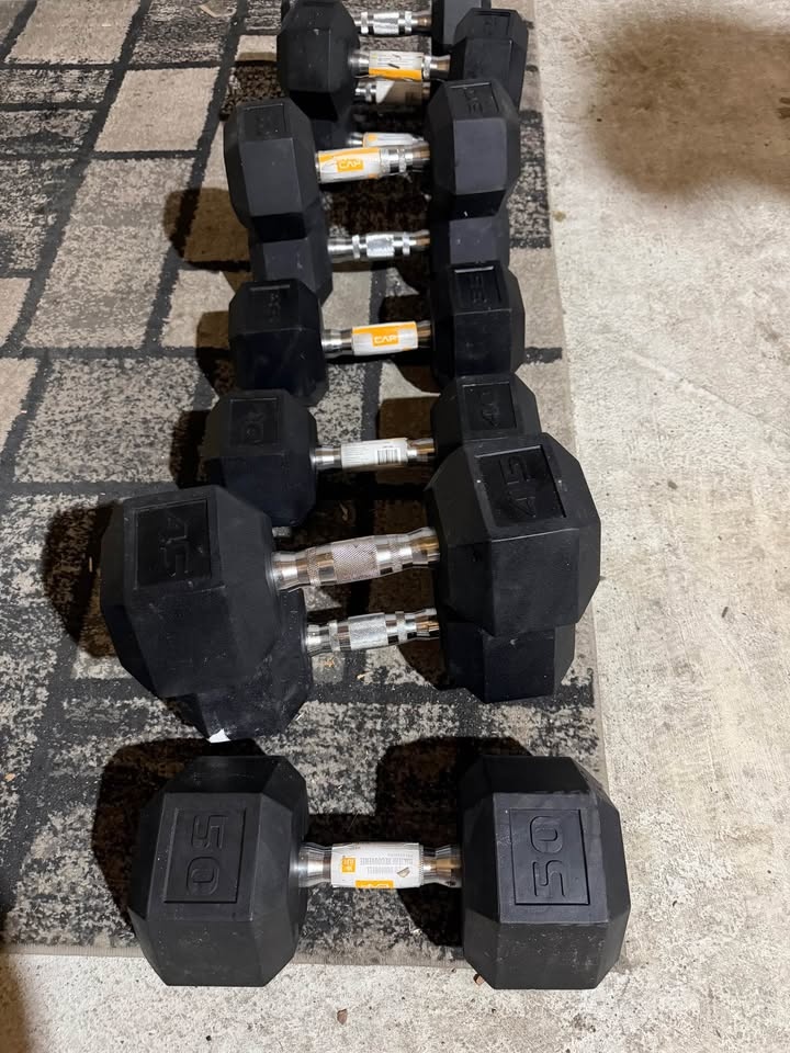 11 pieces Dumbbell weight combined 50 pounds,45, 35,30,25,20,15, - photo 3