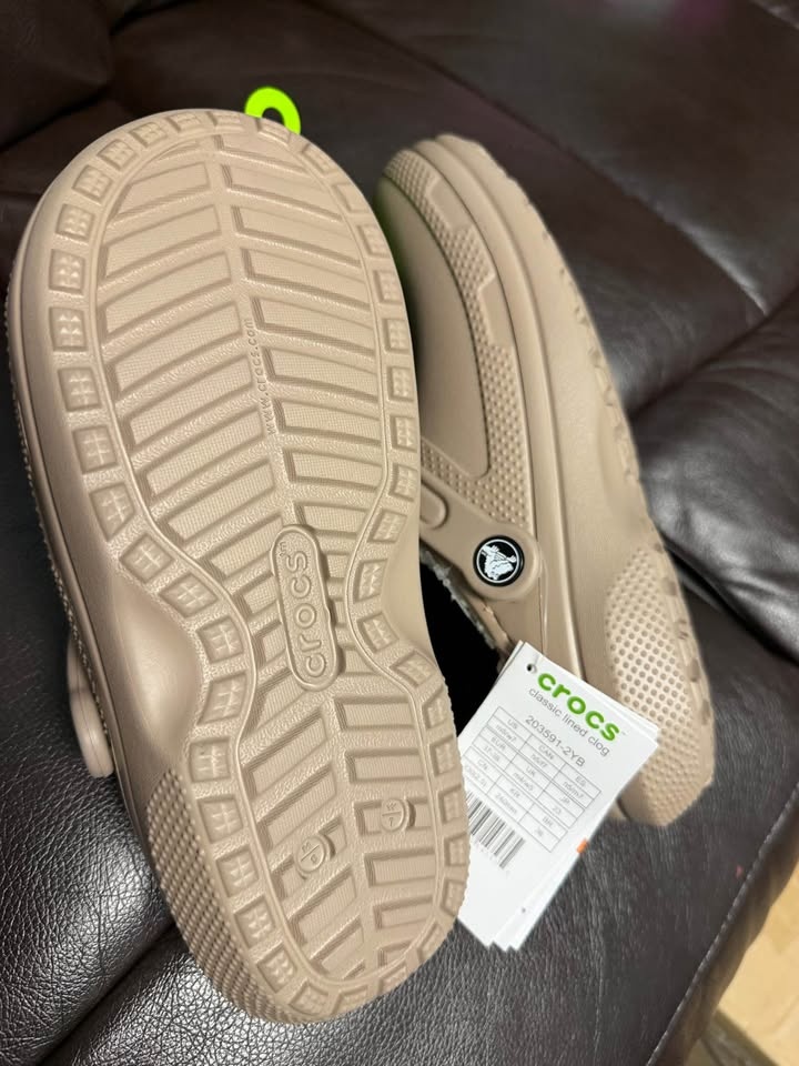 Brand new unixes crocs classic lined clog - photo 4