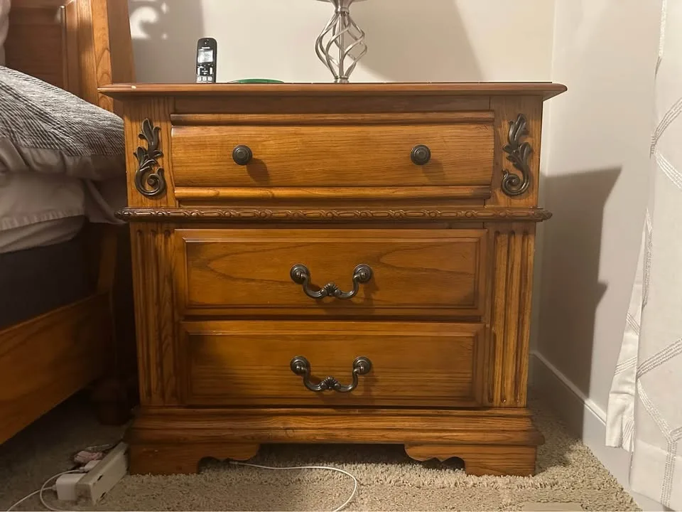 Oversized King Suite image indicator(8)