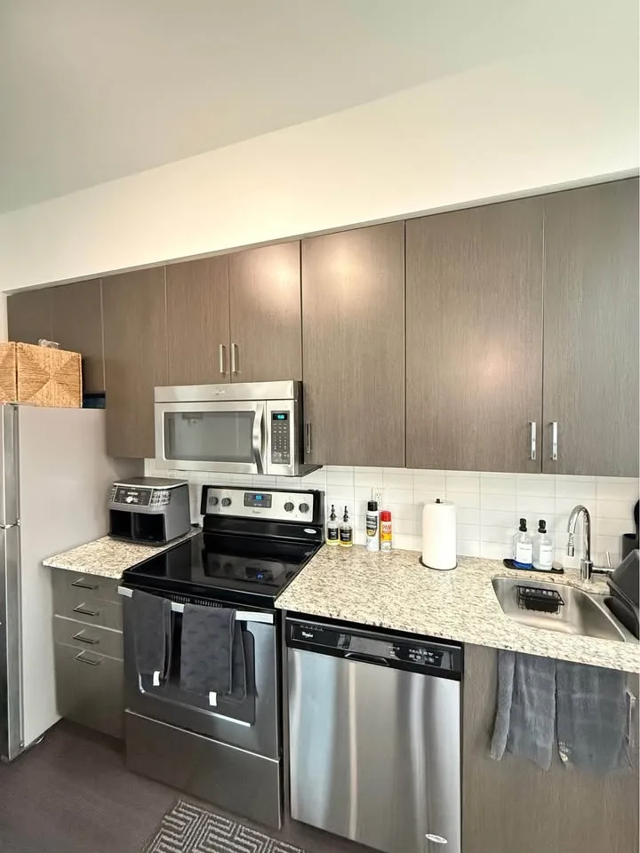 1 Bed 1 Bath - Apartment image indicator(3)