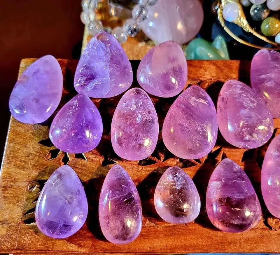 Amethyst Teardrops - Cabochons - thumbnail