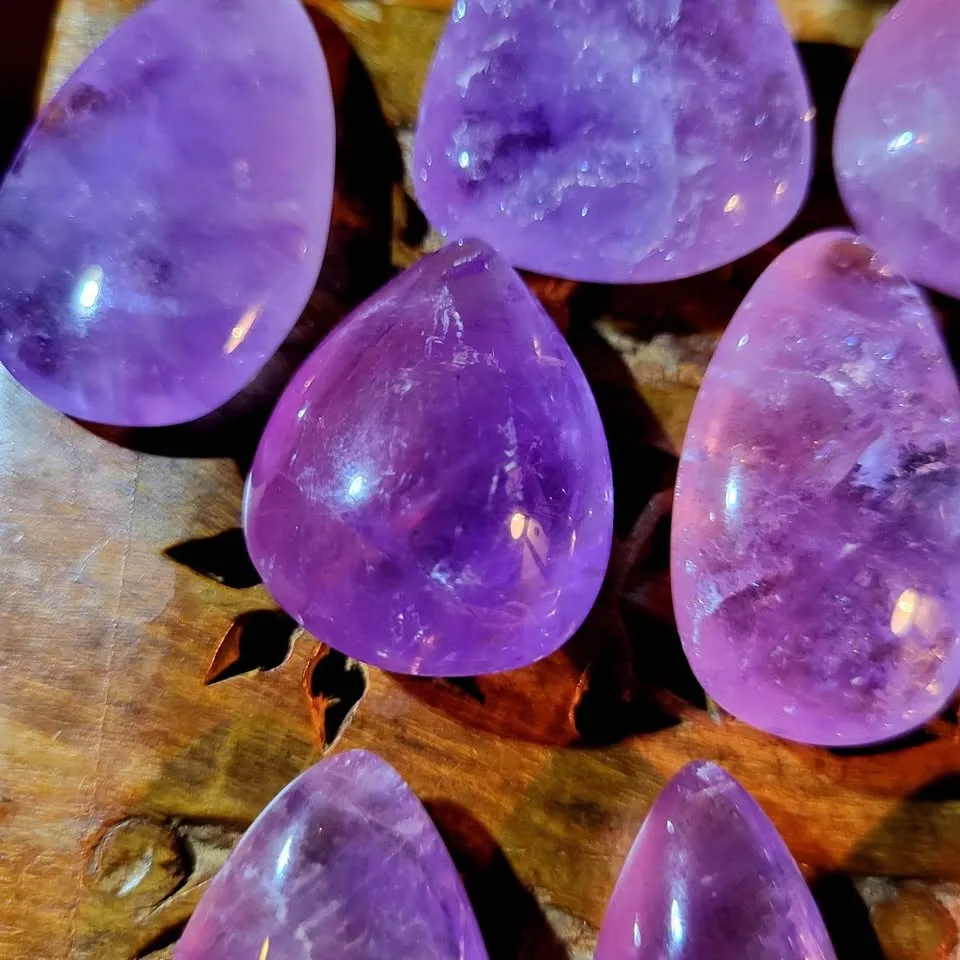 Amethyst Teardrops - Cabochons - image indicator(2)