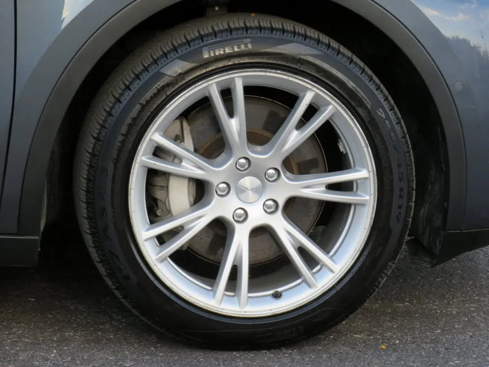 2021 Tesla Model Y Long Range AWD w/ FSD No Accidents image indicator(5)