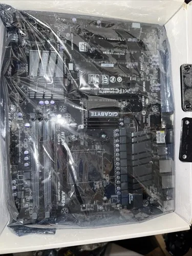 Gigabyte 990FXA-UD3 ATX Motherboard With Cpu And 16gb DDR3 RAM image indicator(5)