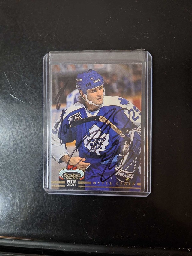 TORONTO MAPLE LEAFS - Memorabilia Package - photo 5