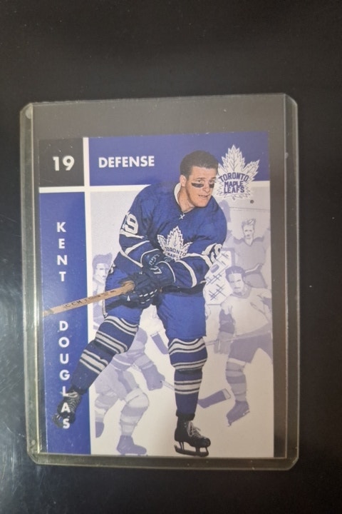 KENT DOUGLAS  #19 - Toronto Maple Leafs - photo 4
