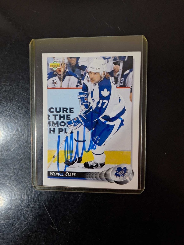 WENDEL CLARK #17 - Toronto Maple Leafs - photo 4