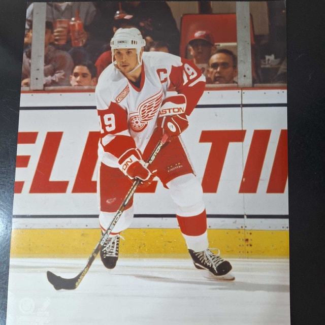 STEVE YZERMAN #19 - photo 3