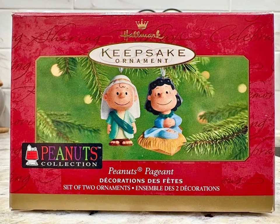 Hallmark Peanuts Nativity Set - Porcelain - 2001