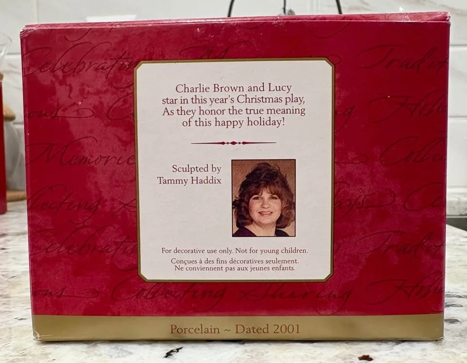 Hallmark Peanuts Nativity Set - Porcelain - 2001 image indicator(7)