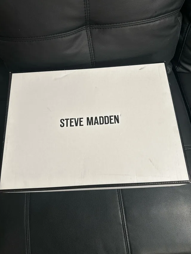 Steve Madden//brand new