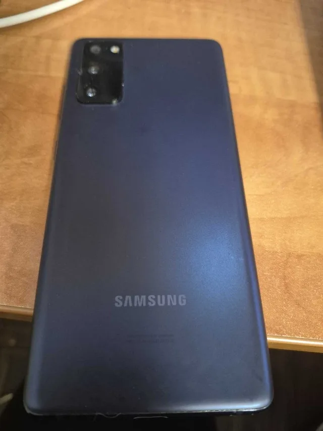 Samsung S20 FE 128GB image indicator(3)