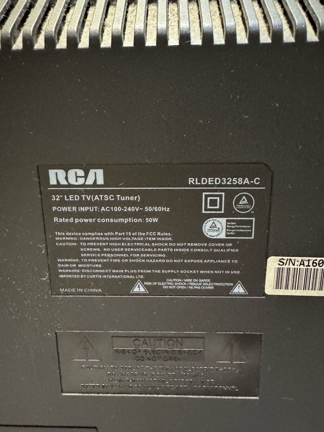 RCA 32" LED TV (No power) - photo 5