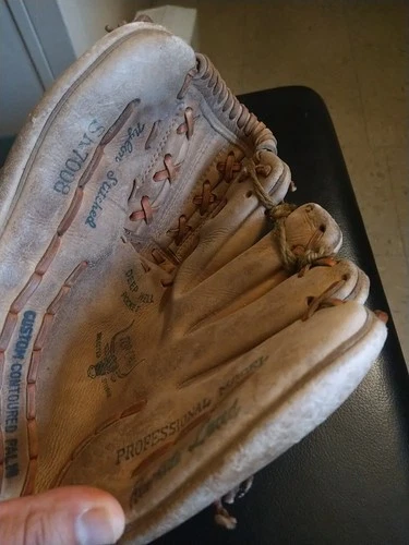 Child's Baseball Gloves - photo 3