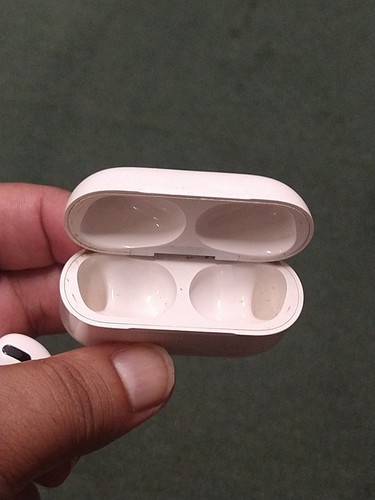 apple airpods pro With Wireless Case - photo 4