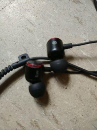 iluv earbuds - photo 2