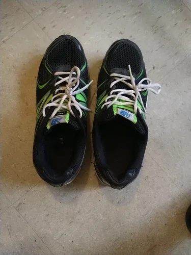 new balance running shoes men Size 12 image indicator(2)