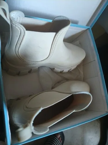 womens boots size 10 image indicator(9)