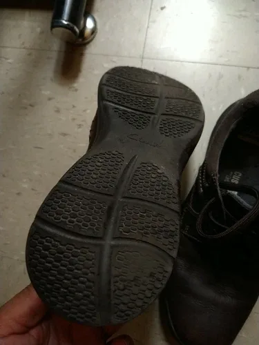 clark mens shoes 9.5 image indicator(8)