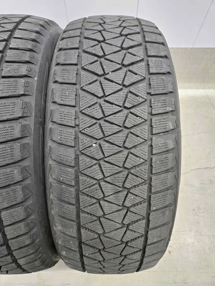 Two Bridgestone Blizzak Winter Tires- 235/55R20 image indicator(6)