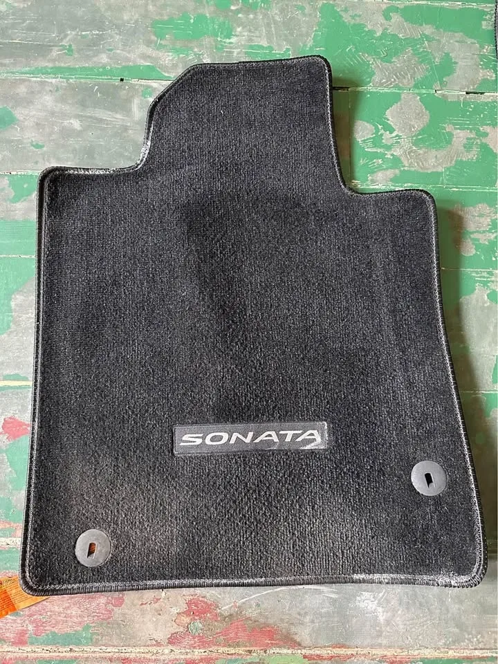 Hyundai Sonata floor mats (2020-2023) image indicator(3)