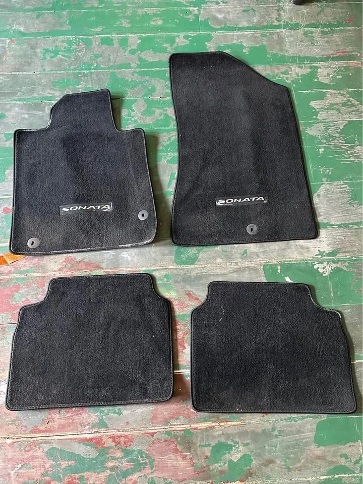 Hyundai Sonata floor mats (2020-2023) image indicator(4)